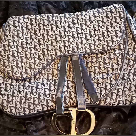 💜 Dior Saddle Bag CD Hardware. Selling for parts only. Lot Broken - Picture 2 of 6